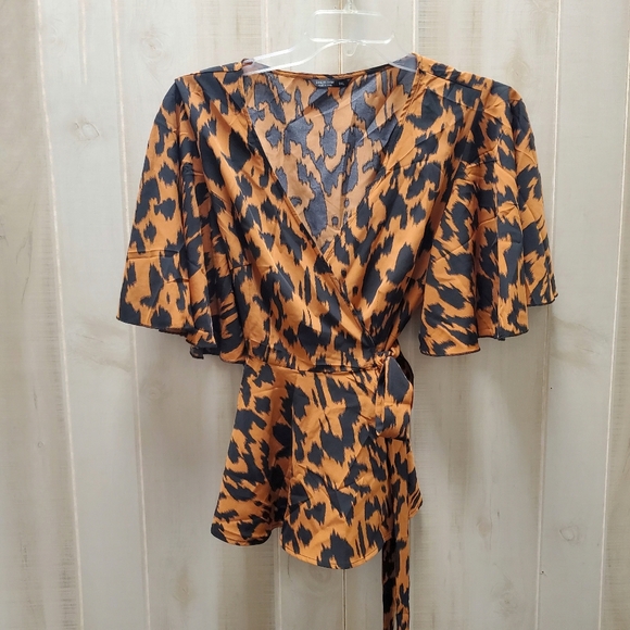 Leopard Plus Wrap Top Flare Sleeve Size OXL - Picture 1 of 7